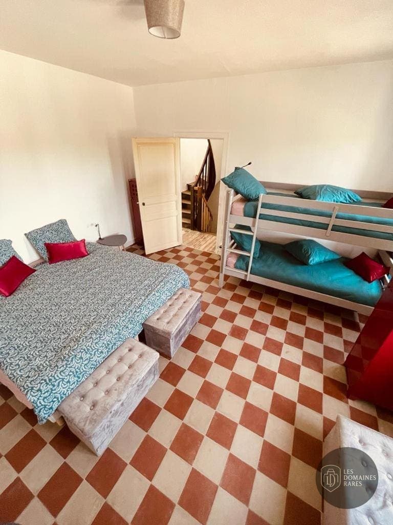 Chambre du lieu Le Bistrot de la Bulle à Charentilly en Centre-Val de Loire - séminaire azay-sur-cher, france