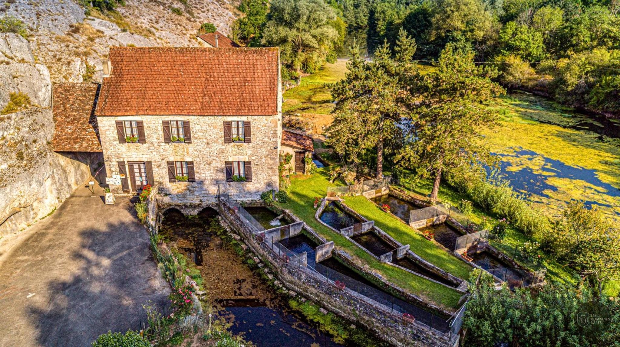 Vue extérieure de l'hôtel Le Bois d'Imbert à Rocamadour en Occitanie