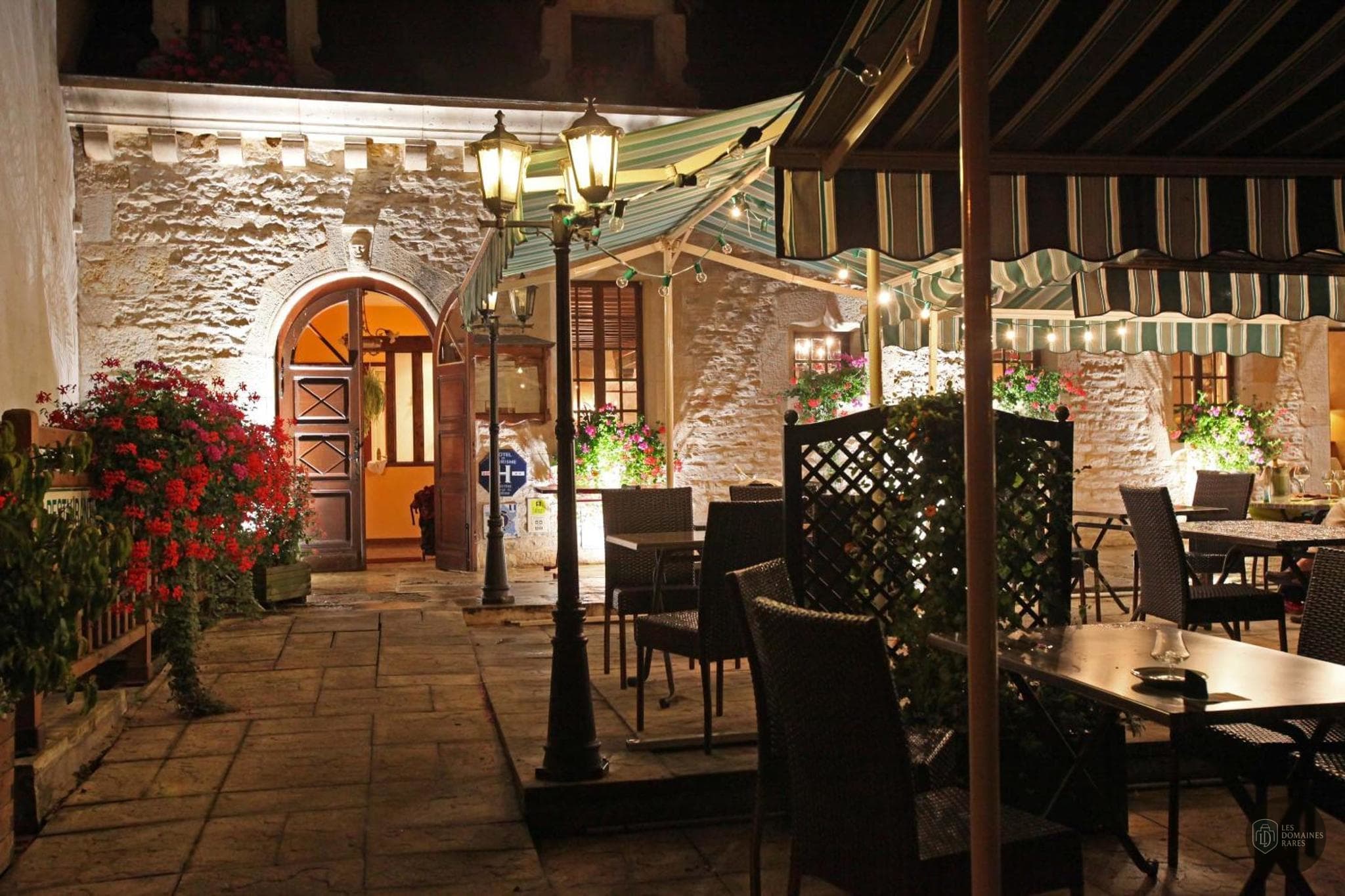Restaurant de l'hôtel Le Bourguignon à Bèze en Bourgogne-Franche-Comté - séminaire bèze, france