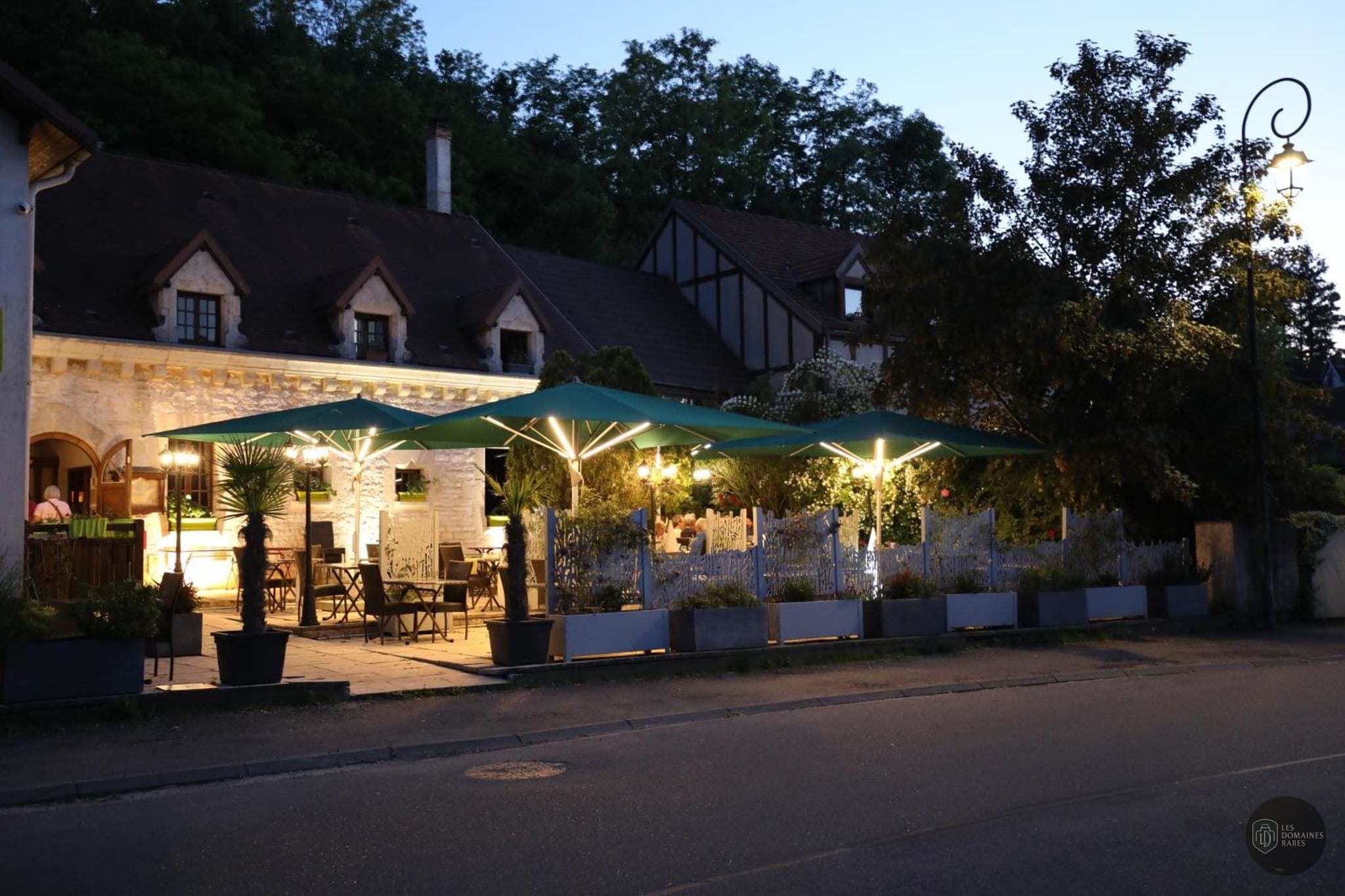 Restaurant de l'hôtel Le Bourguignon à Bèze en Bourgogne-Franche-Comté