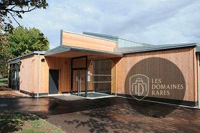 Vue extérieure du moulin Le Broadway en Nouvelle-Aquitaine