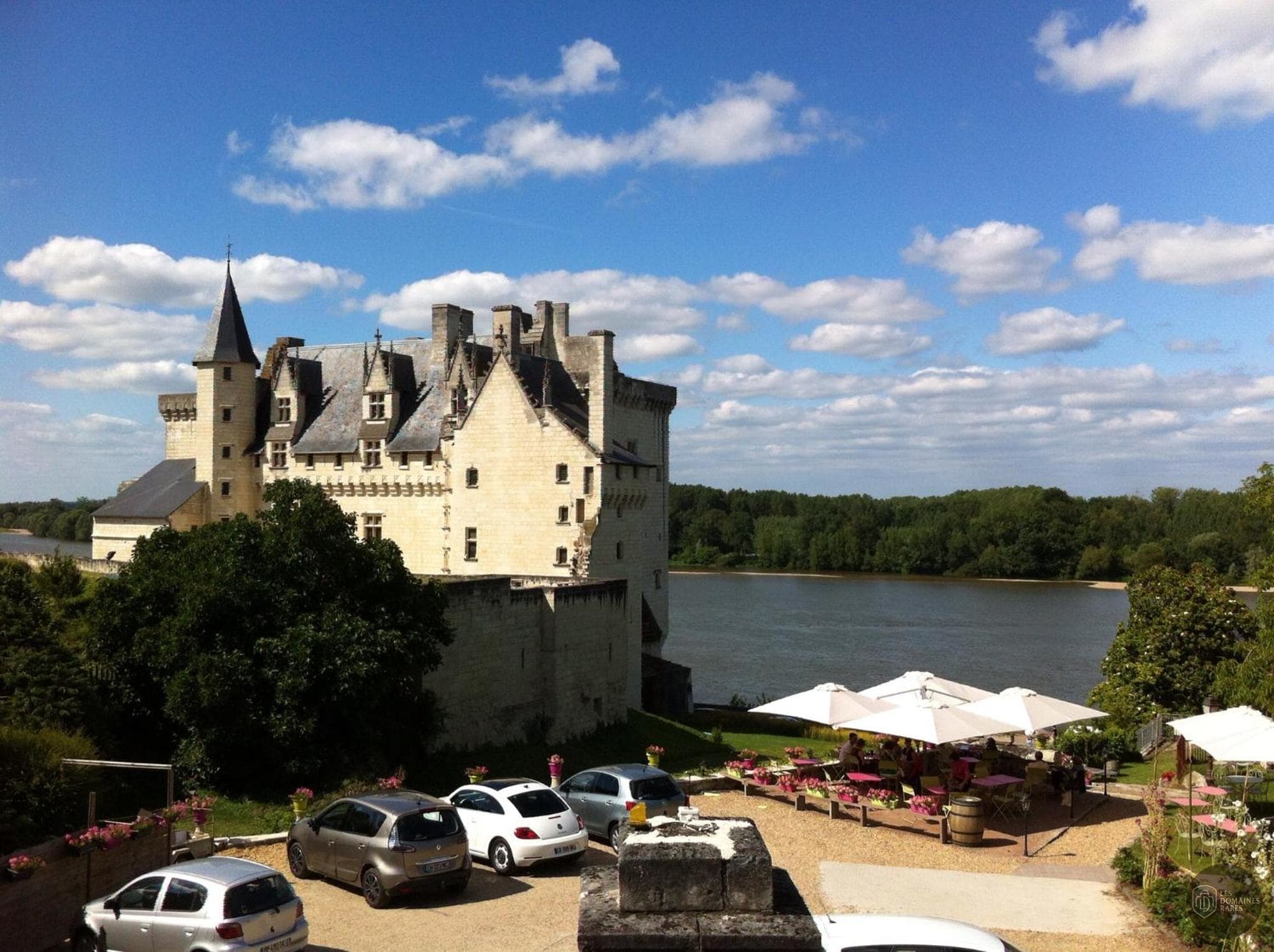 Vue extérieure du lieu Le Bussy à Montsoreau en Pays de la Loire
