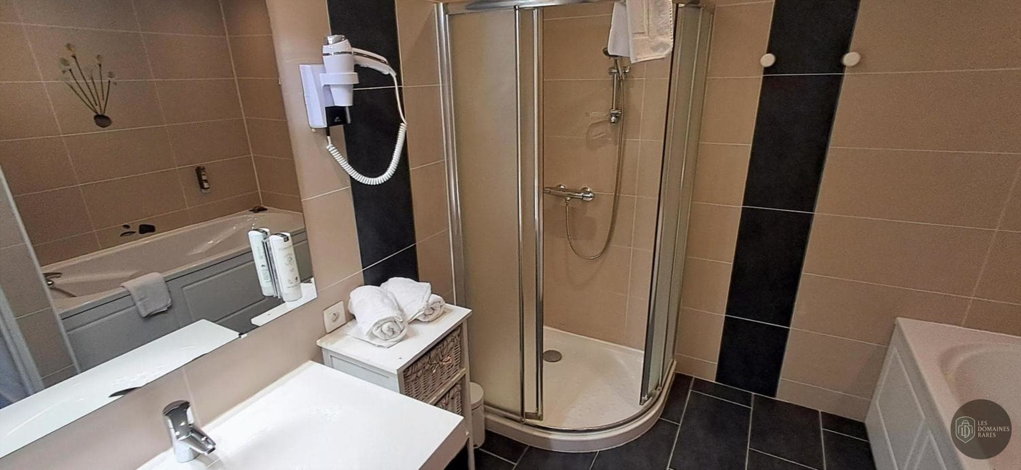 Vue extérieure du lieu Le Bussy à Montsoreau en Pays de la Loire