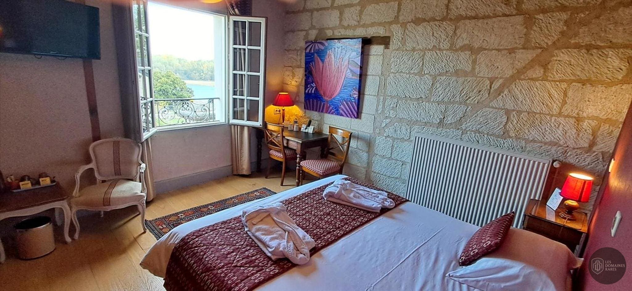 Vue extérieure du lieu Le Bussy à Montsoreau en Pays de la Loire