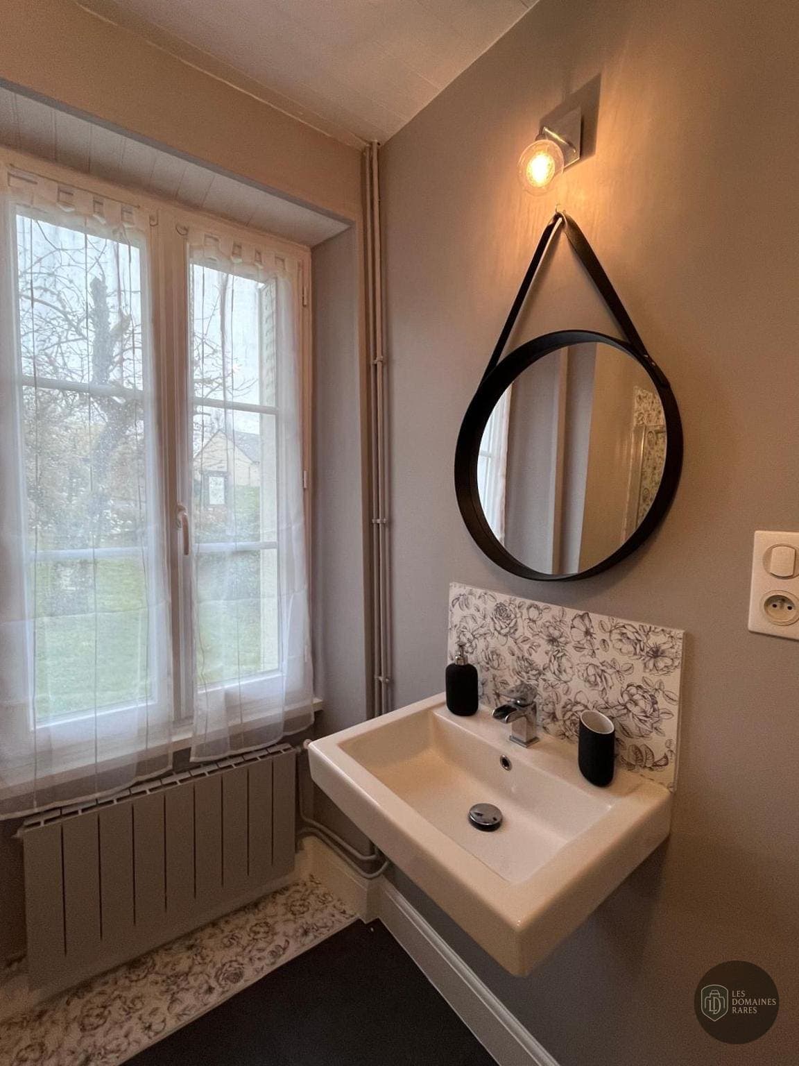 Salle de bain du lieu Le Cantou à Limoges en Nouvelle-Aquitaine