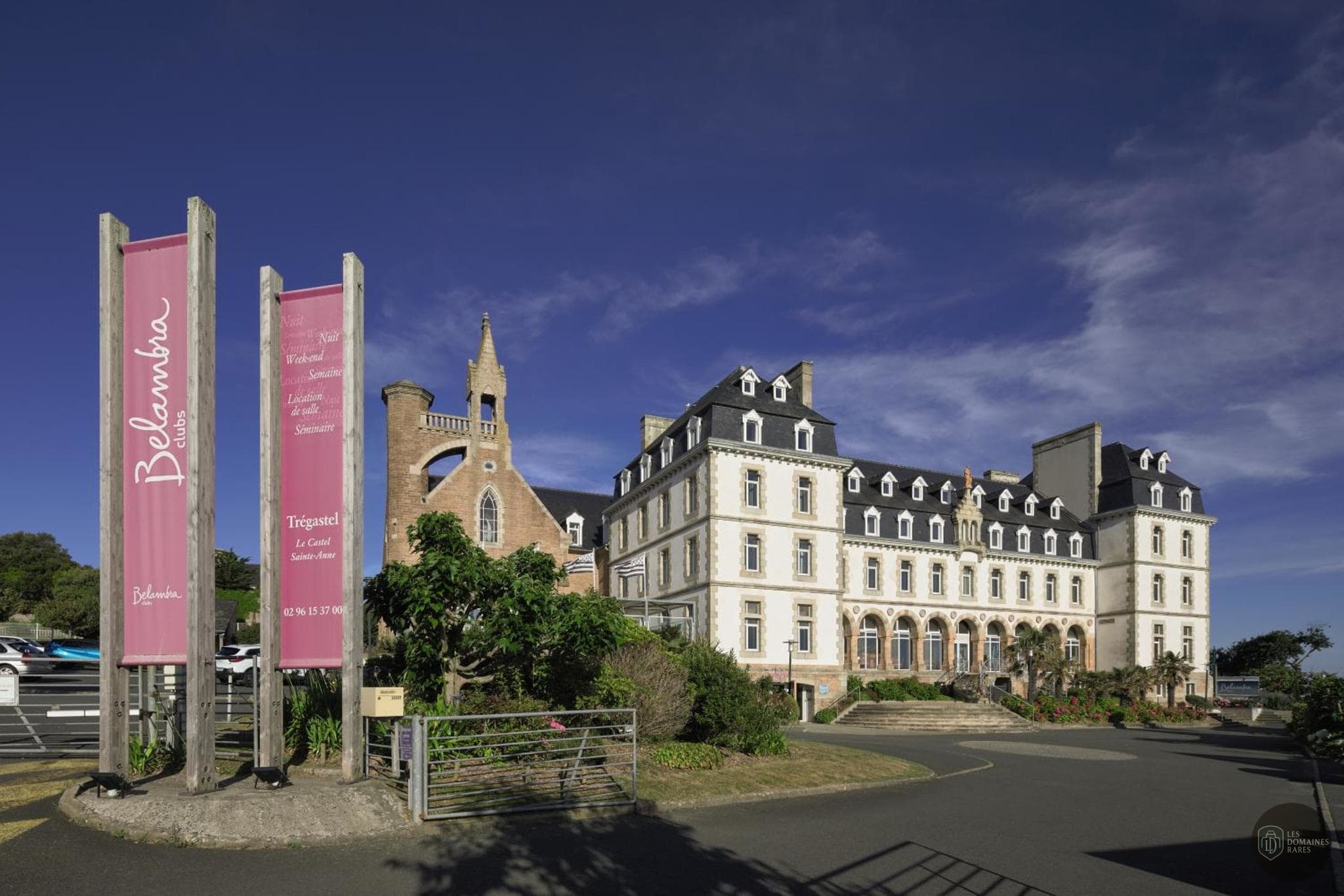 Le Castel Anne — Extérieur