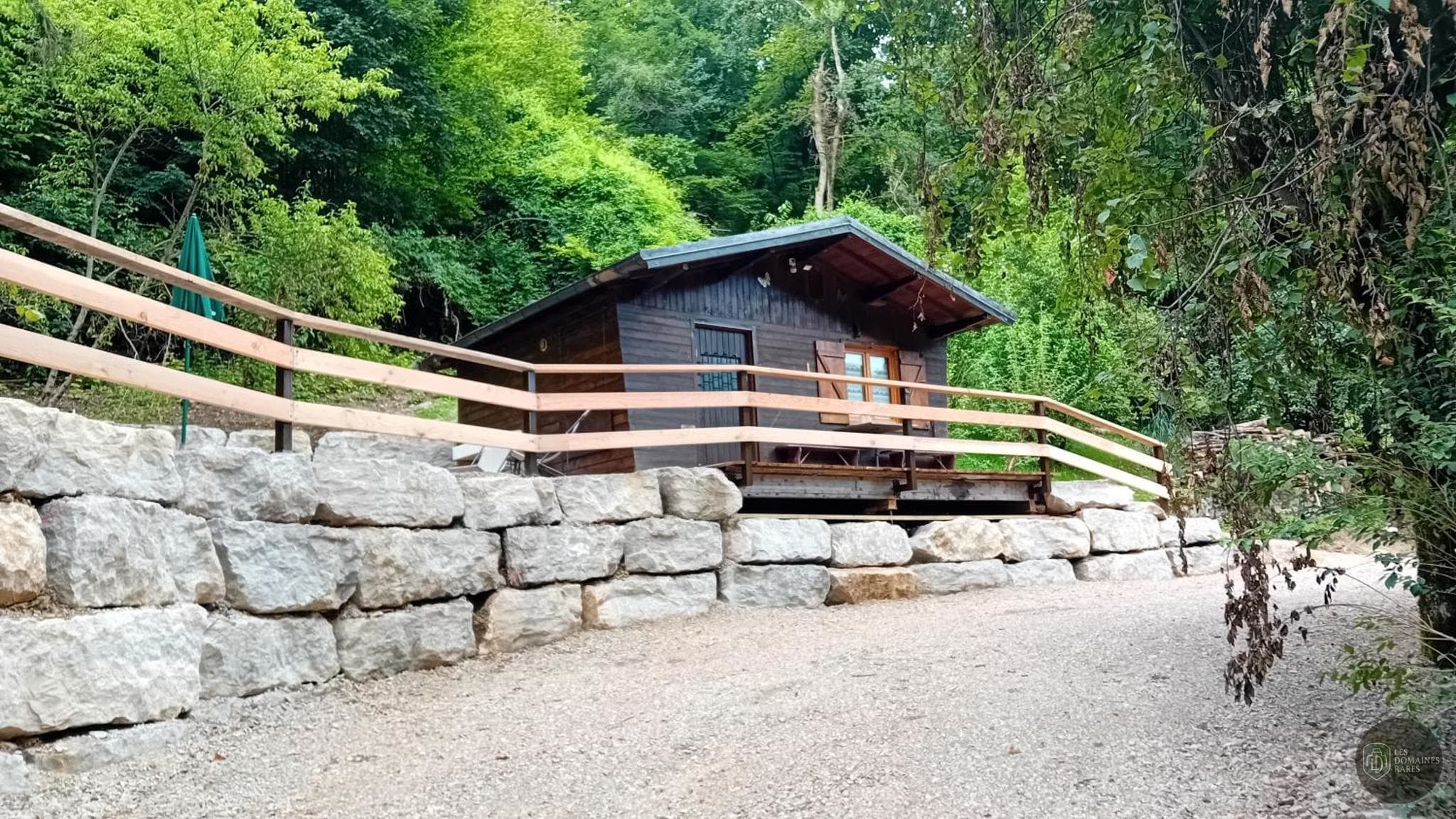 Vue extérieure du lieu Le Chalet Lyrique à Gradignan en Nouvelle-Aquitaine