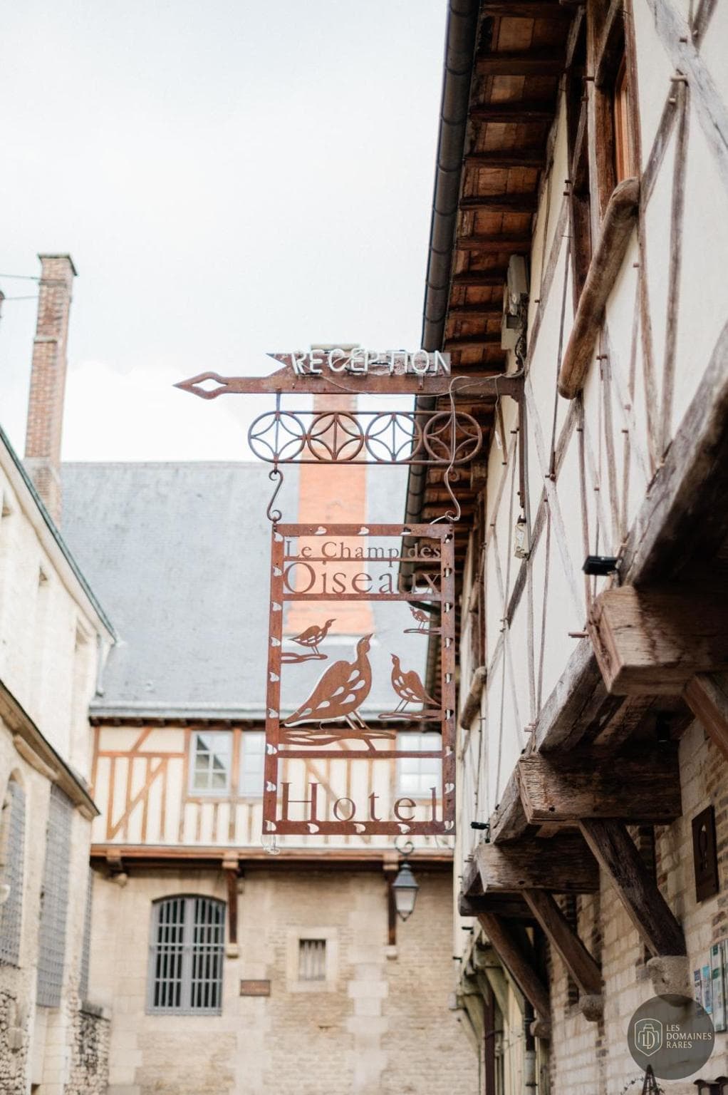 Vue extérieure de l'hôtel Le Champ des Oiseaux à Troyes en Grand Est