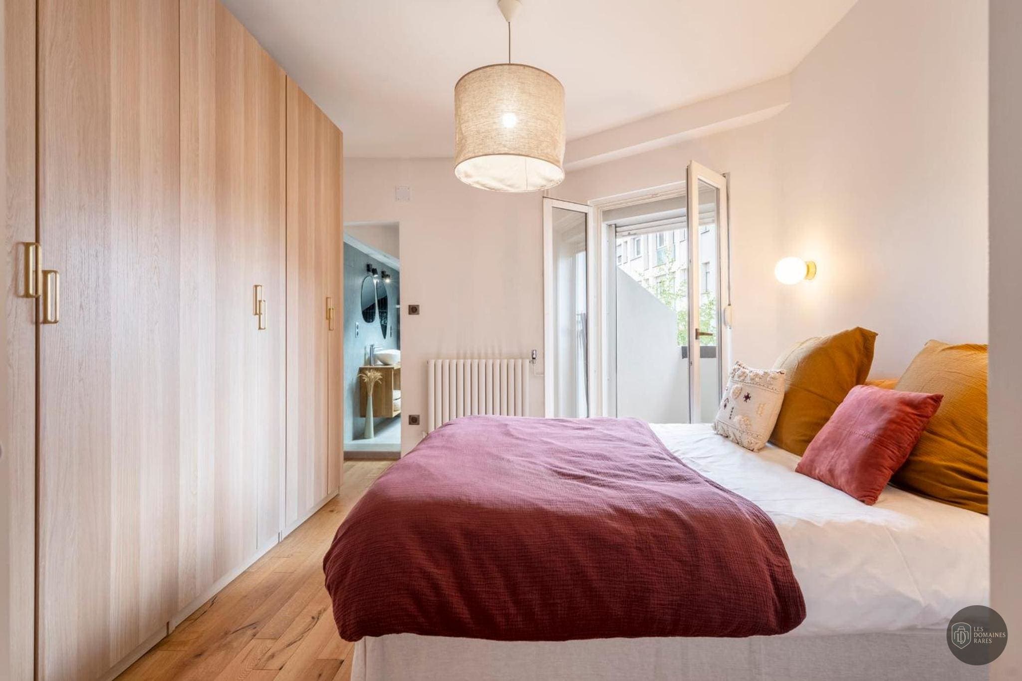 Chambre de l'hôtel Le Charles Livon à Marseille en Provence-Alpes-Côte d'Azur - séminaire bouches-du-rhône