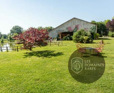 Vue extérieure du gîte Le Charmay en Auvergne-Rhône-Alpes