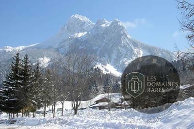 Vue extérieure du domaine Le Chenex en Auvergne-Rhône-Alpes