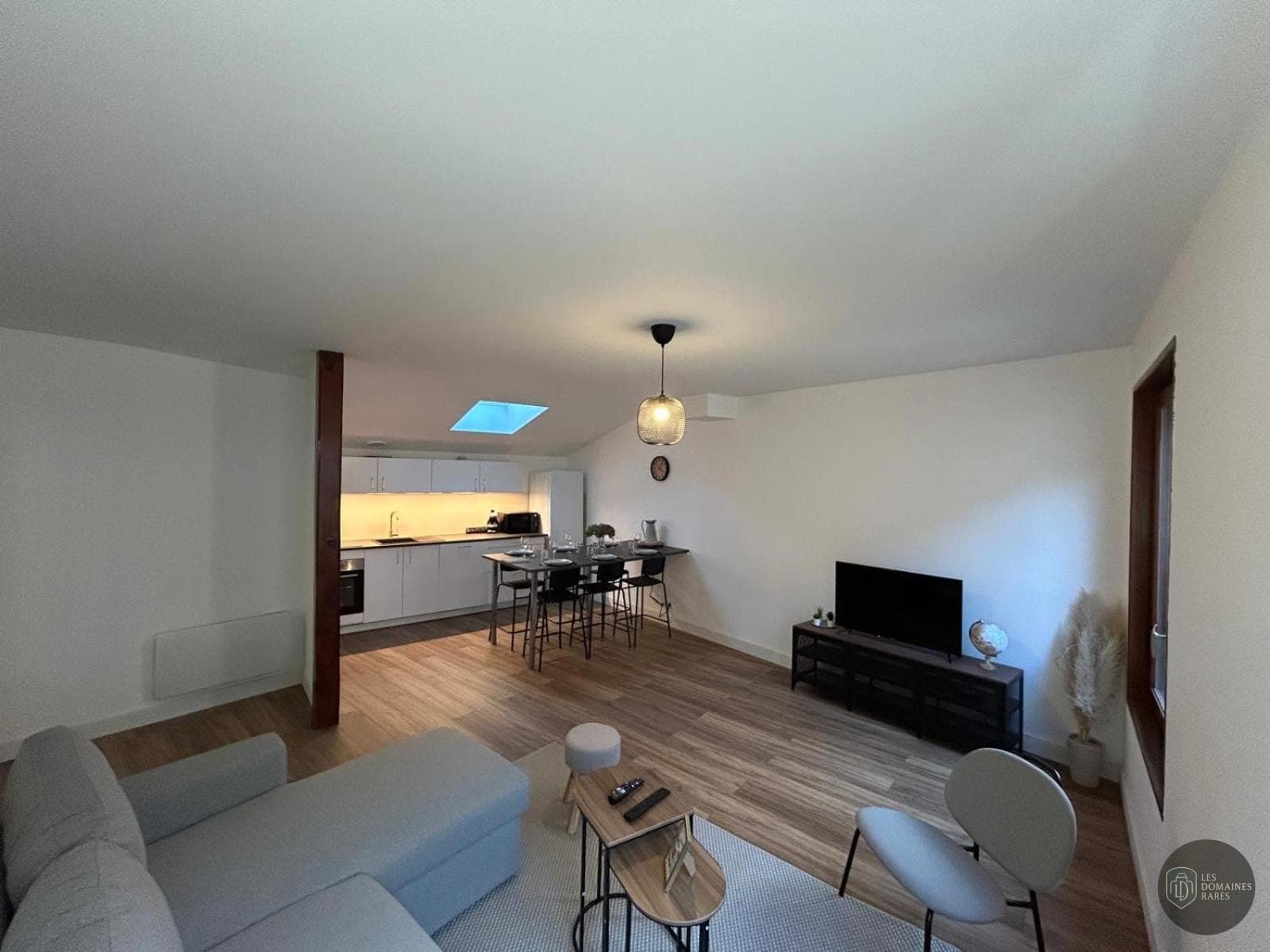 Espace intérieur de l'hôtel Le Clem' à La en Pays de la Loire