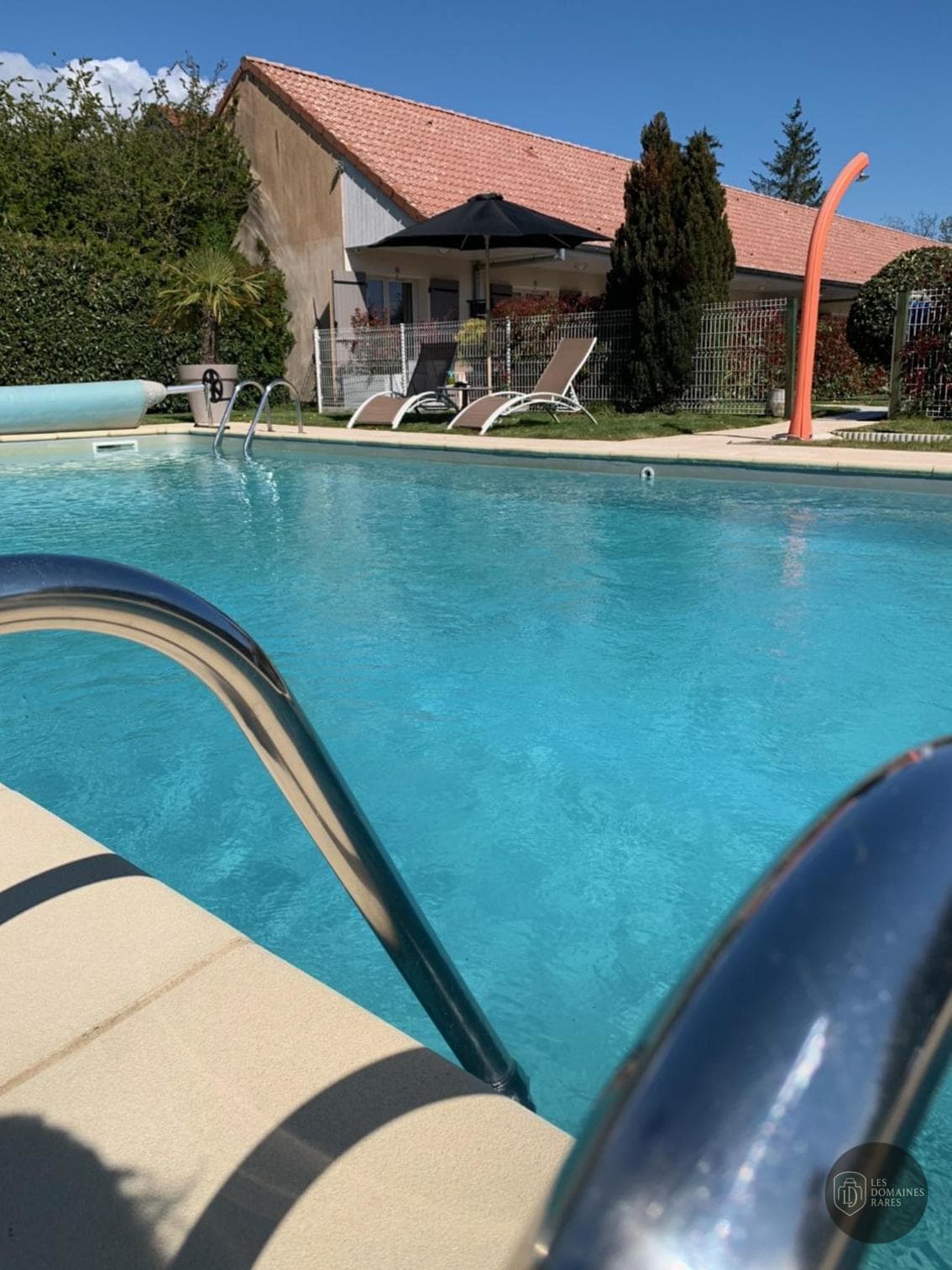 Piscine et activités de l'hôtel Le Clos Badan en Bourgogne-Franche-Comté