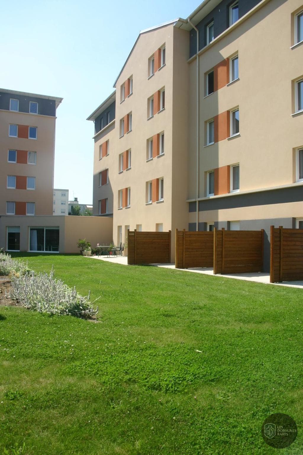 Vue extérieure de l'hôtel Le Clos Beaumois à Caen en Normandie