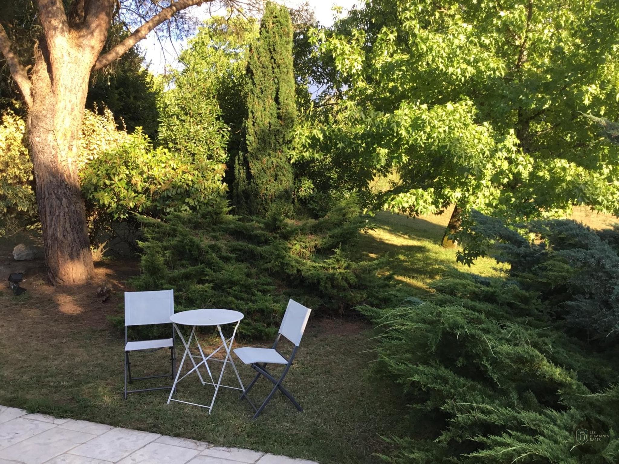 Vue extérieure du lieu Le Clos Belle Rose à Haybes en Grand Est