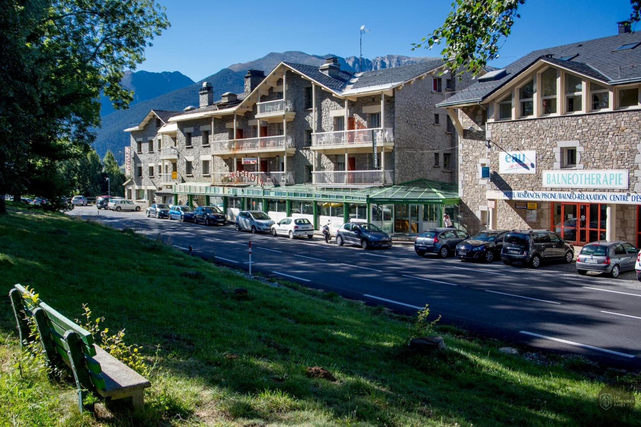 Vue extérieure de l'hôtel Le Clos Cerdan en Occitanie