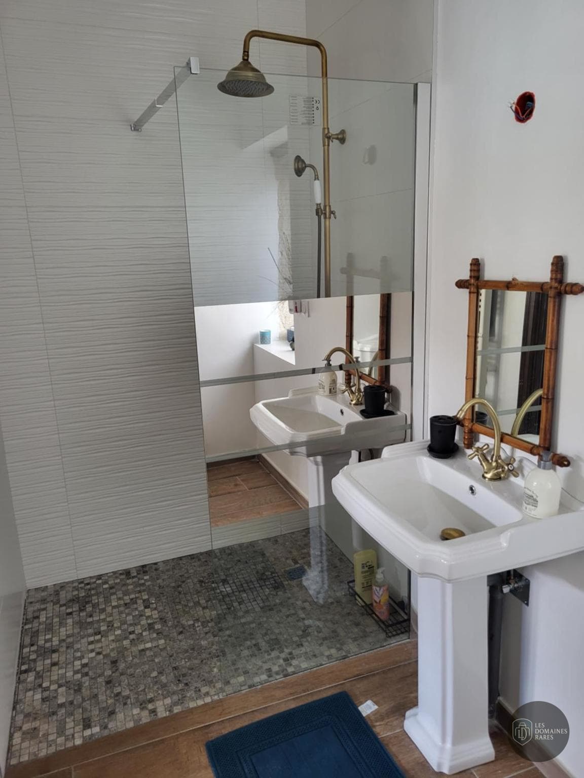 Salle de bain du lieu Le Clos Mutaut à Chenove en Bourgogne-Franche-Comté