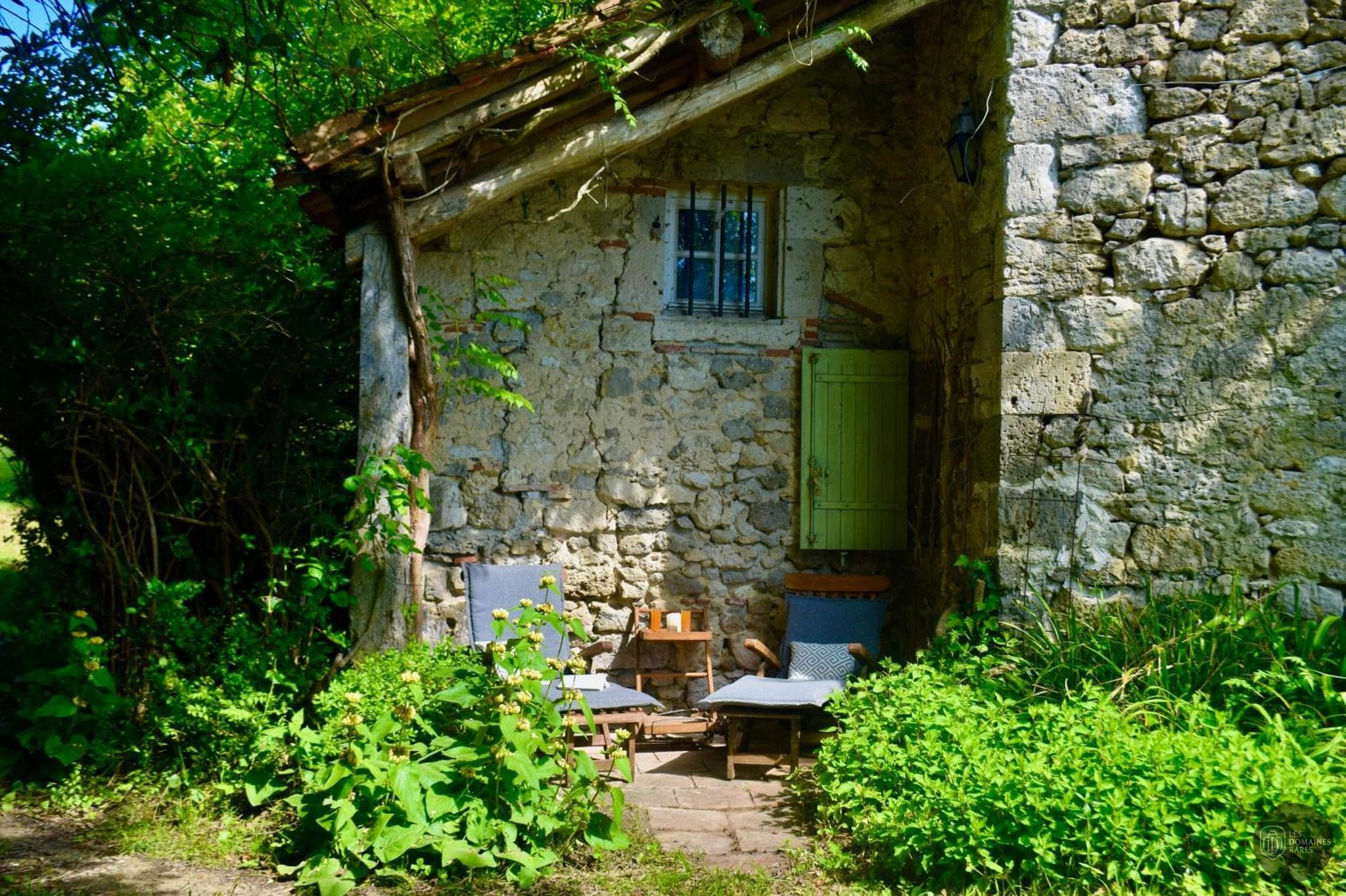 Vue extérieure du lieu Le Clos de Lusignan en Nouvelle-Aquitaine