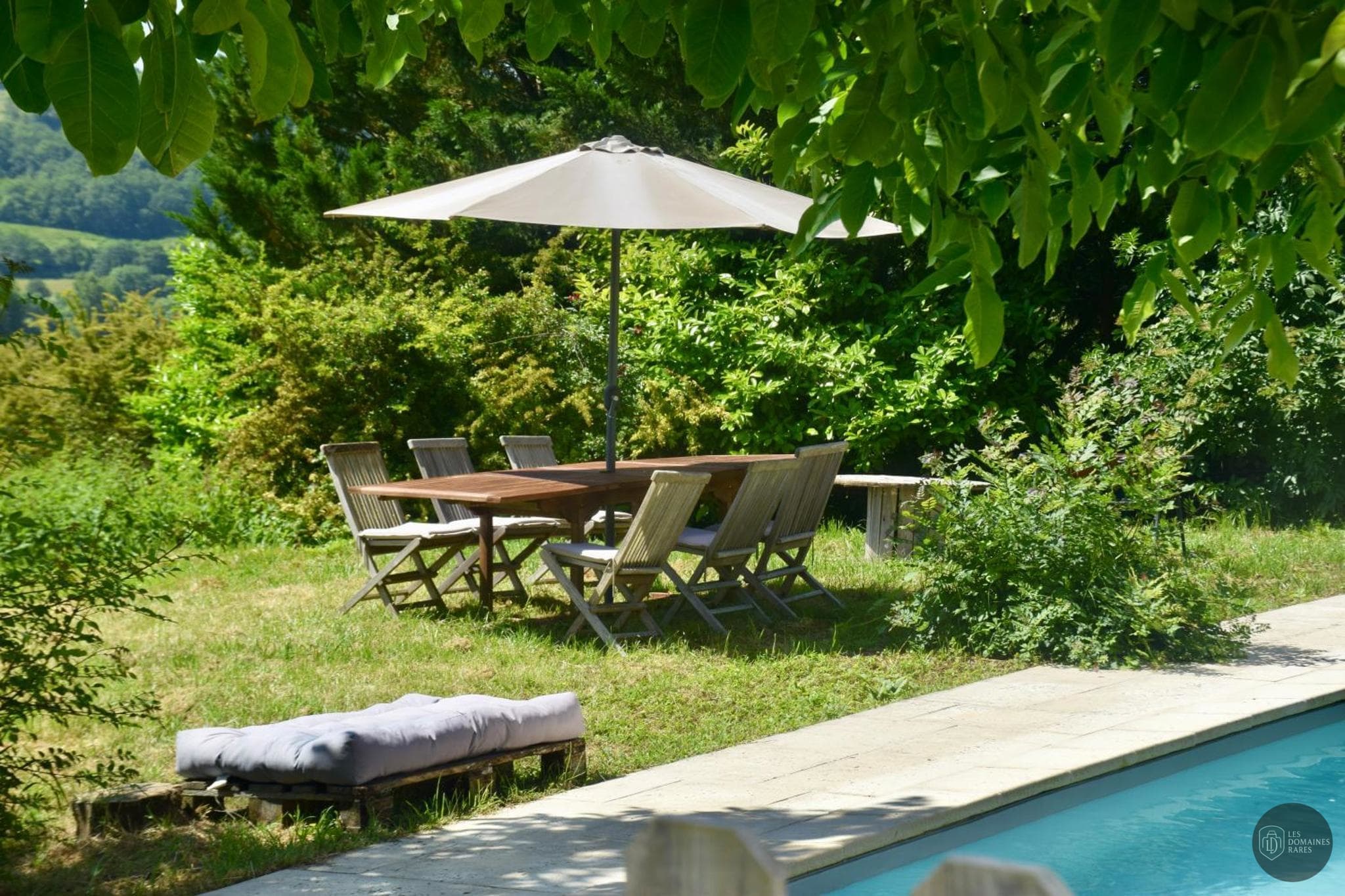 Vue extérieure du lieu Le Clos de Lusignan en Nouvelle-Aquitaine