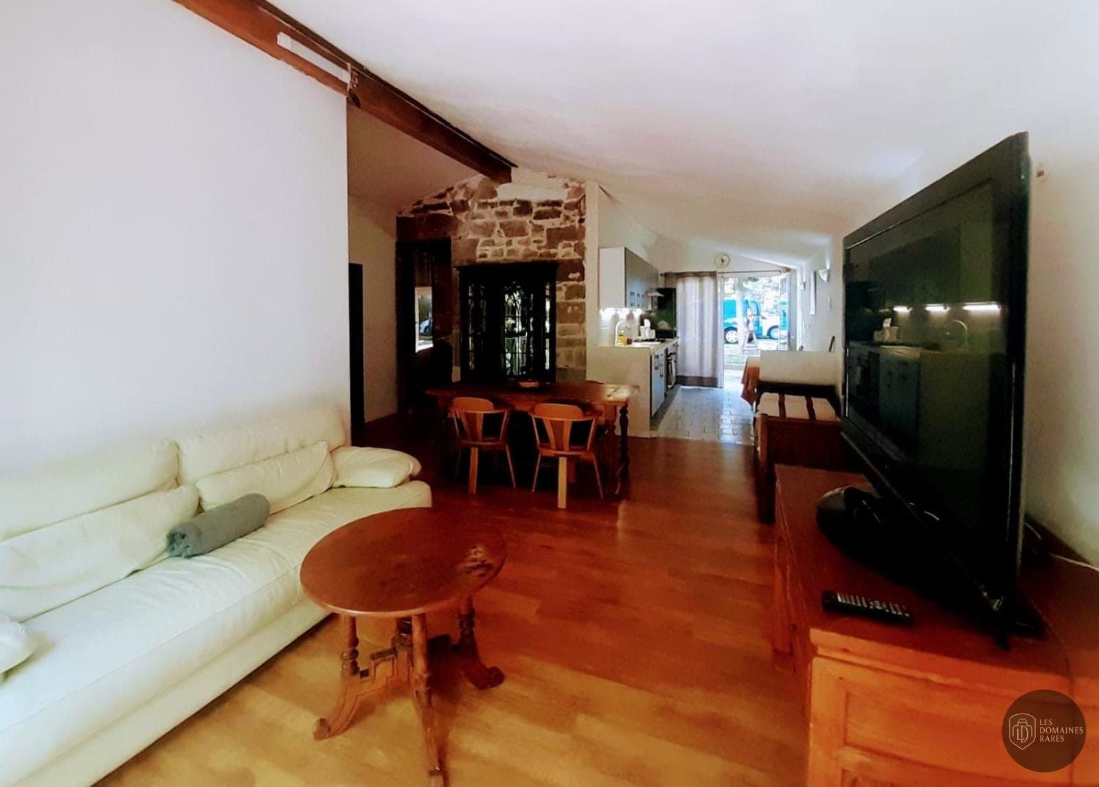 Espace intérieur de l'hôtel Le Clos des Capucins à Le en Hauts-de-France