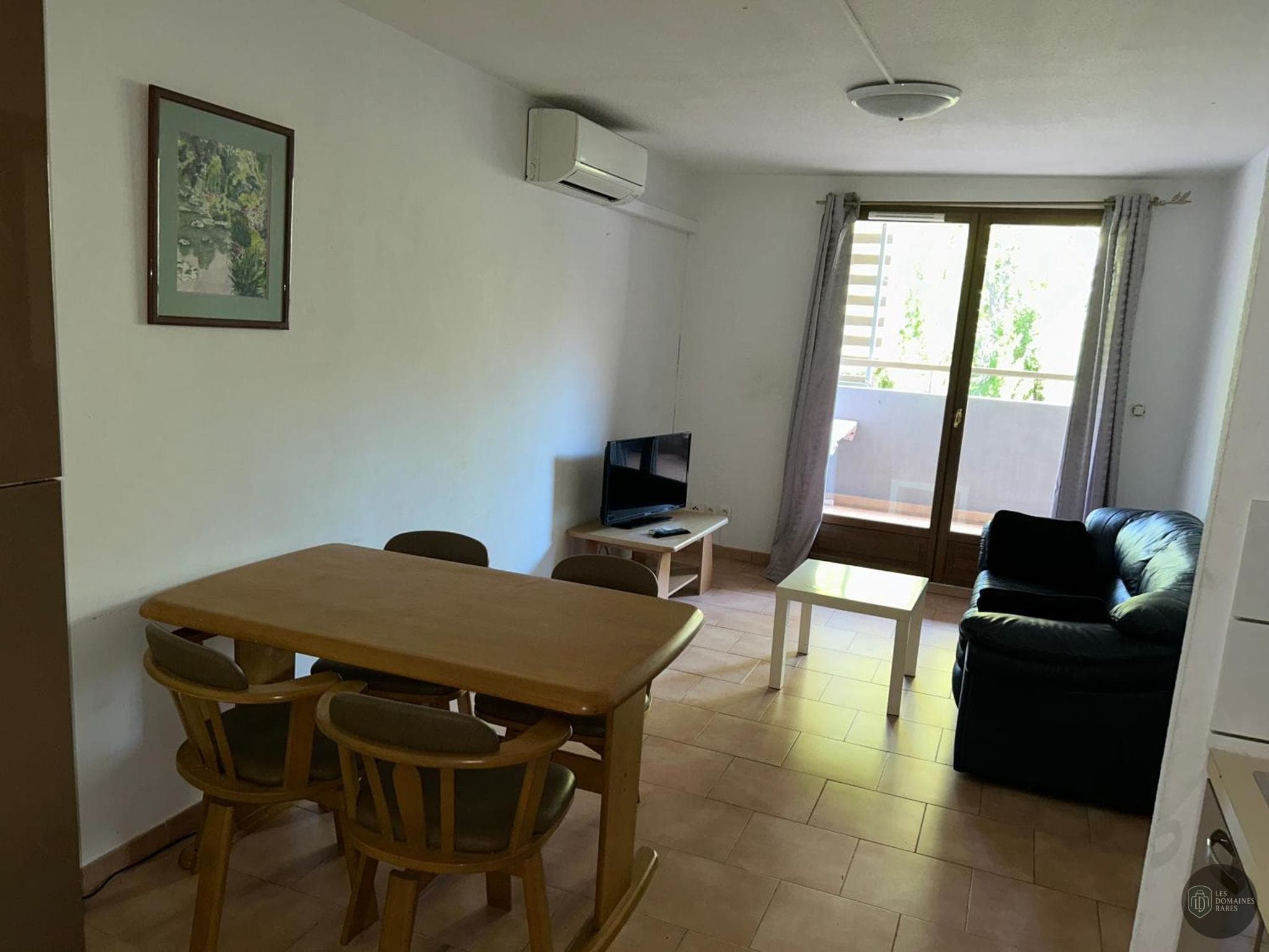 Espace intérieur de l'hôtel Le Clos des Capucins à Le en Hauts-de-France