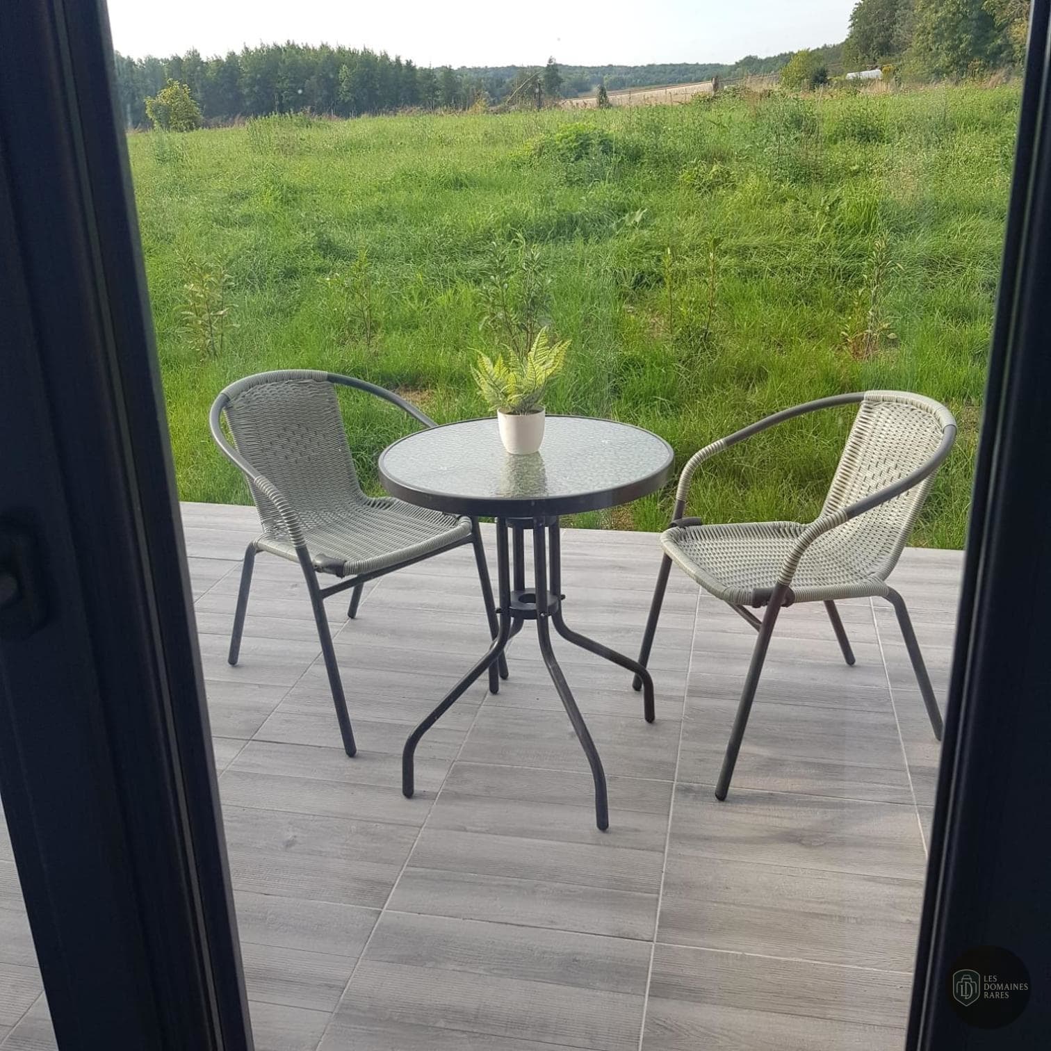 Vue extérieure de l'hôtel Le Clos des Lys à Perpignan en Occitanie