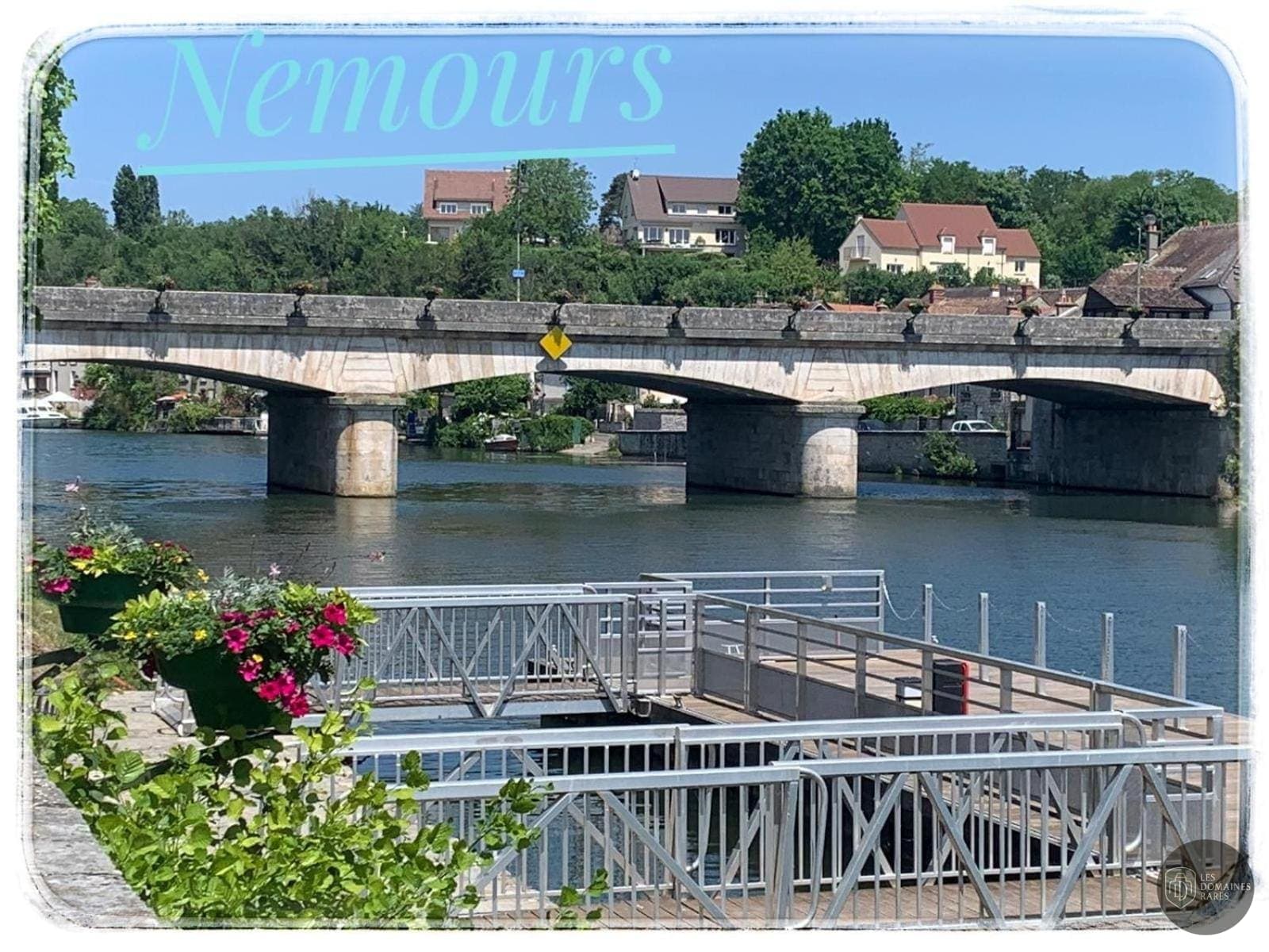 Vue extérieure de l'hôtel Le Clos des Lys à Perpignan en Occitanie