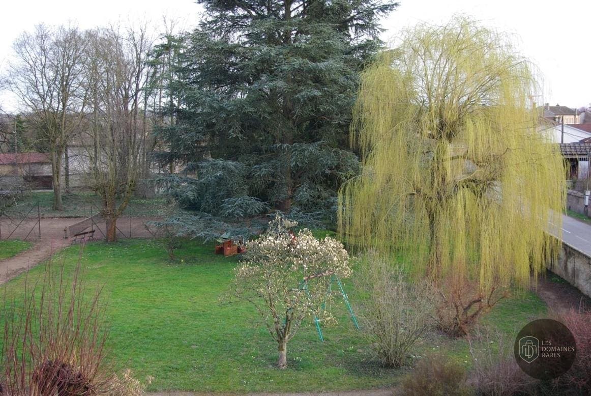 Vue extérieure de l'hôtel Le Clos des Tanneurs en Auvergne-Rhône-Alpes