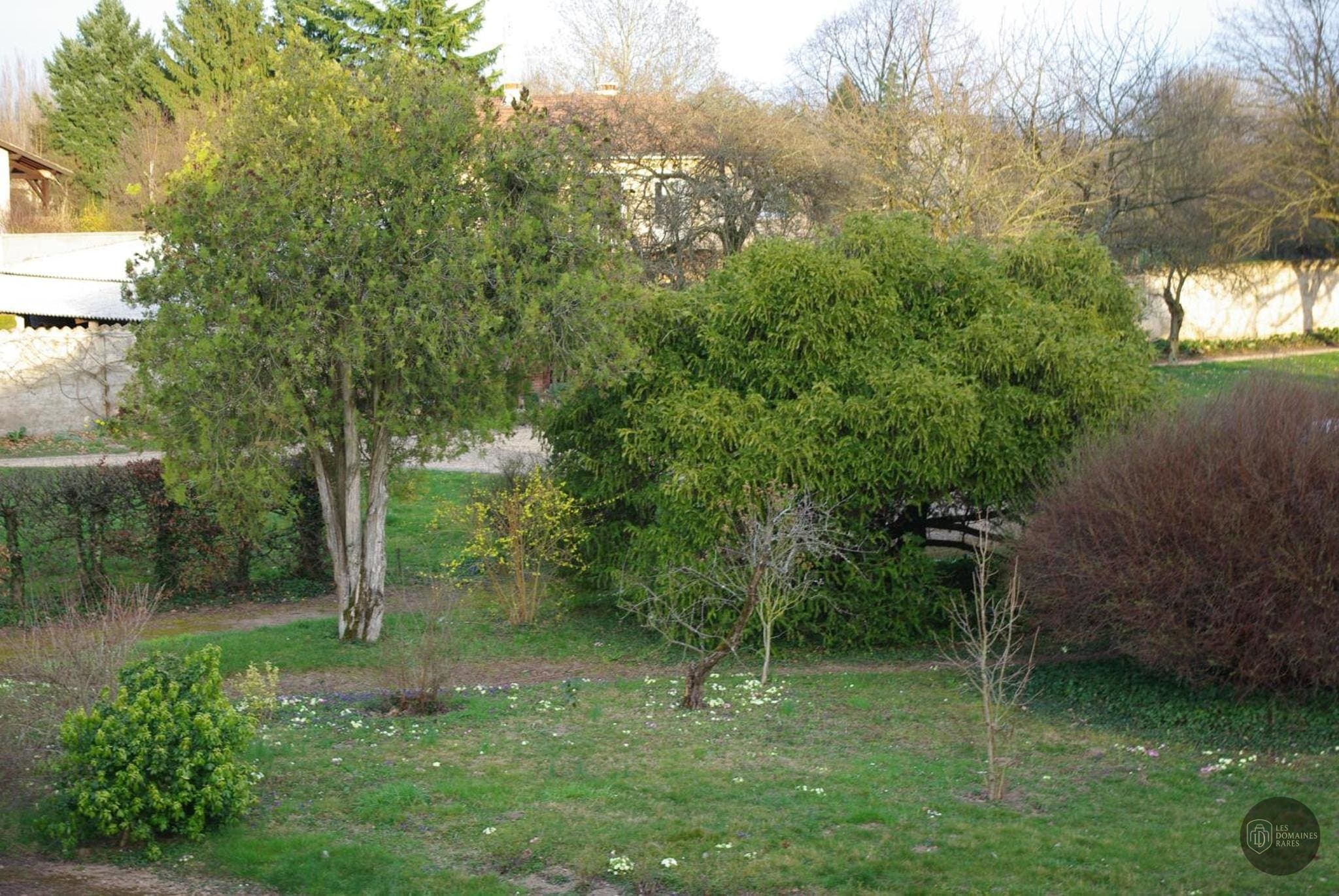 Vue extérieure de l'hôtel Le Clos des Tanneurs en Auvergne-Rhône-Alpes