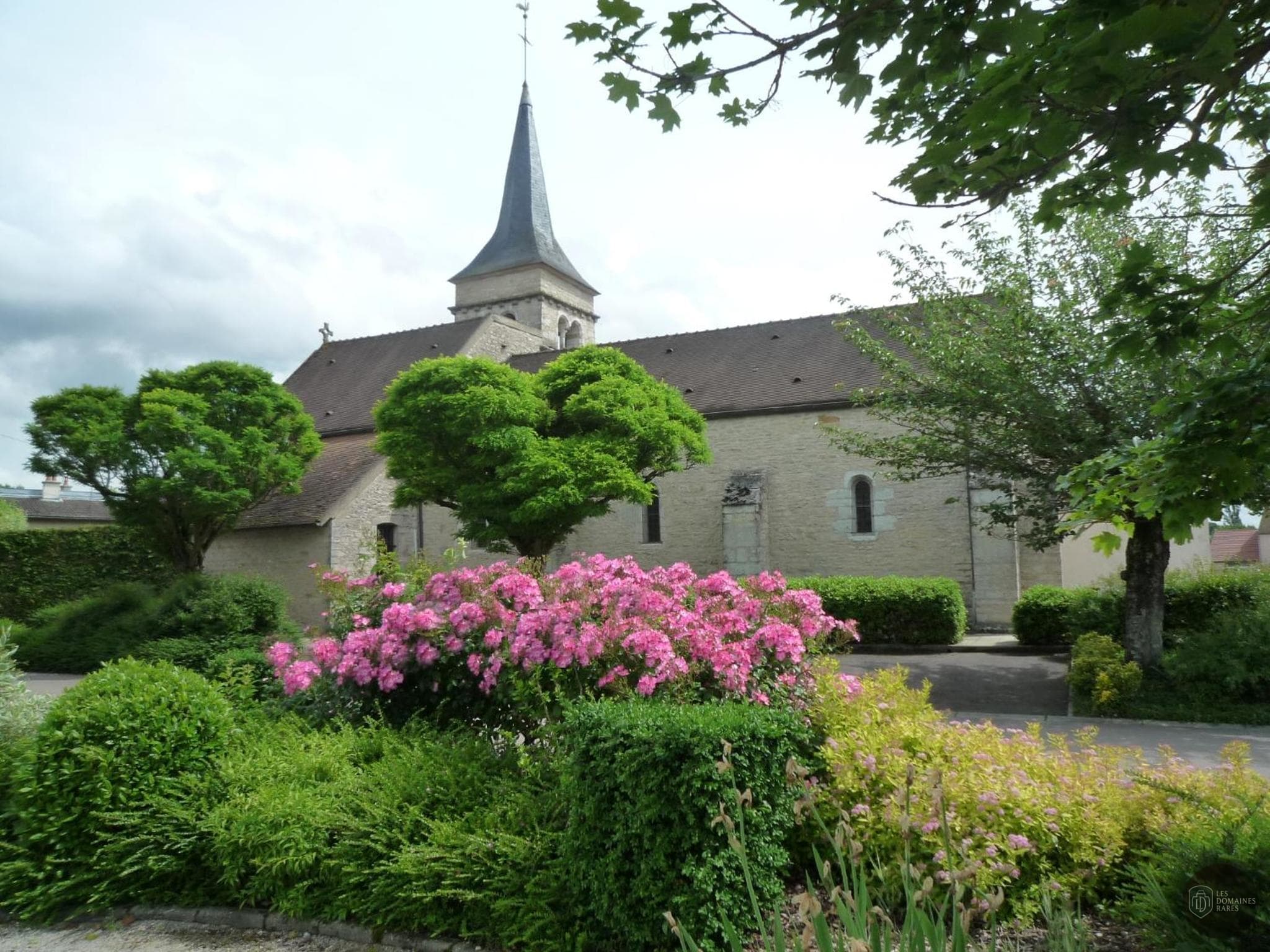 Vue extérieure du lieu Le Clos du Fort à Collanges en Auvergne-Rhône-Alpes