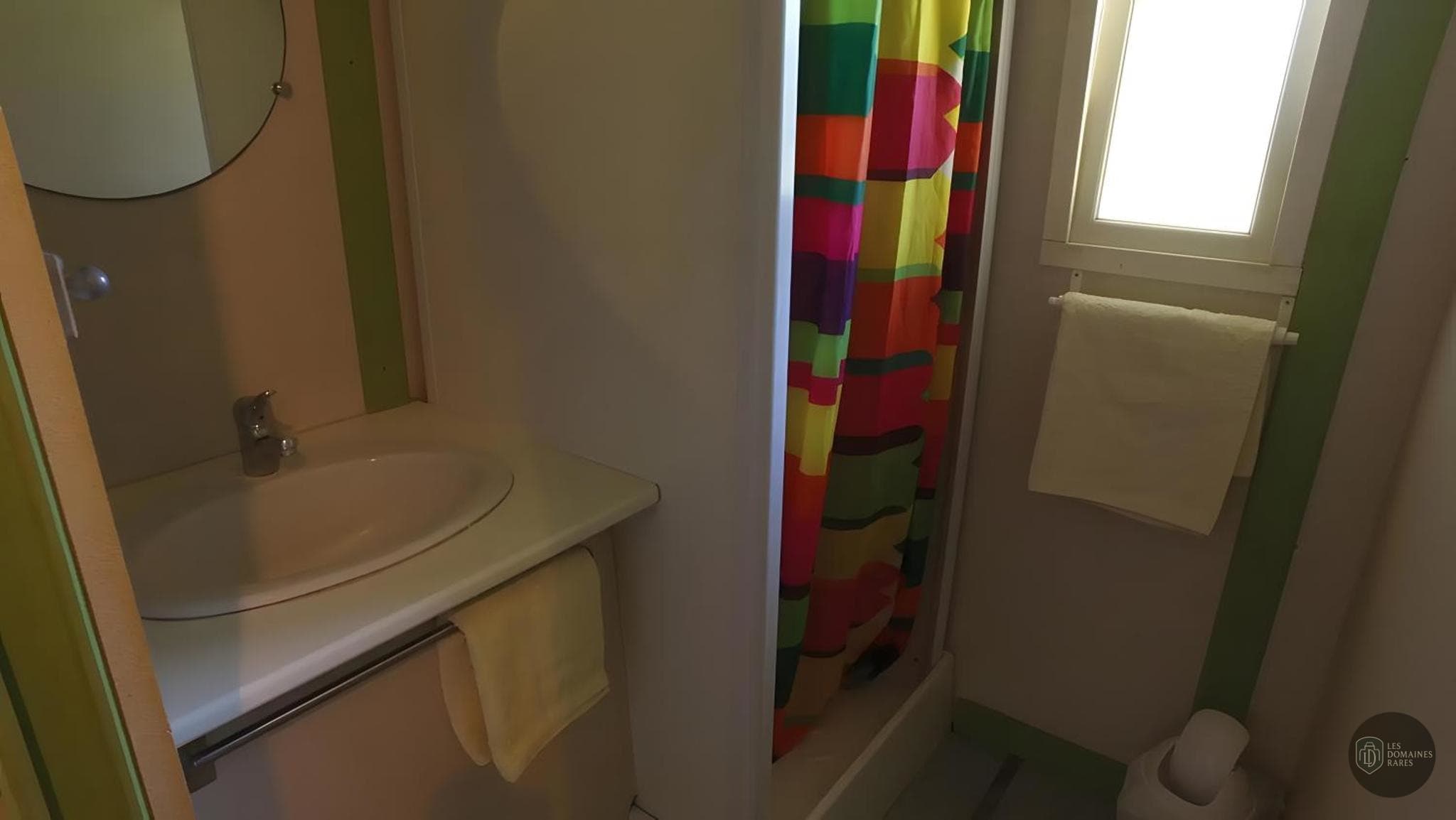 Salle de bain de l'hôtel Le Club House à Marseille en Provence-Alpes-Côte d'Azur