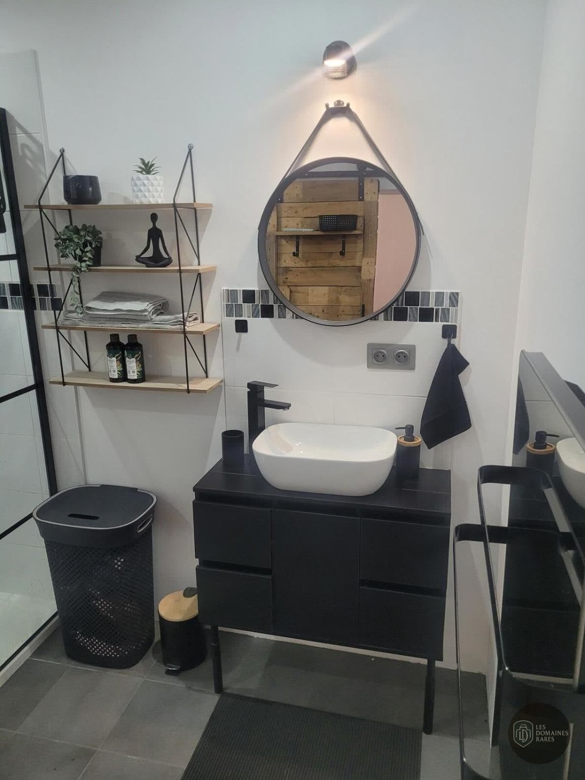 Salle de bain du lieu Le Compostelle à Lille en Hauts-de-France