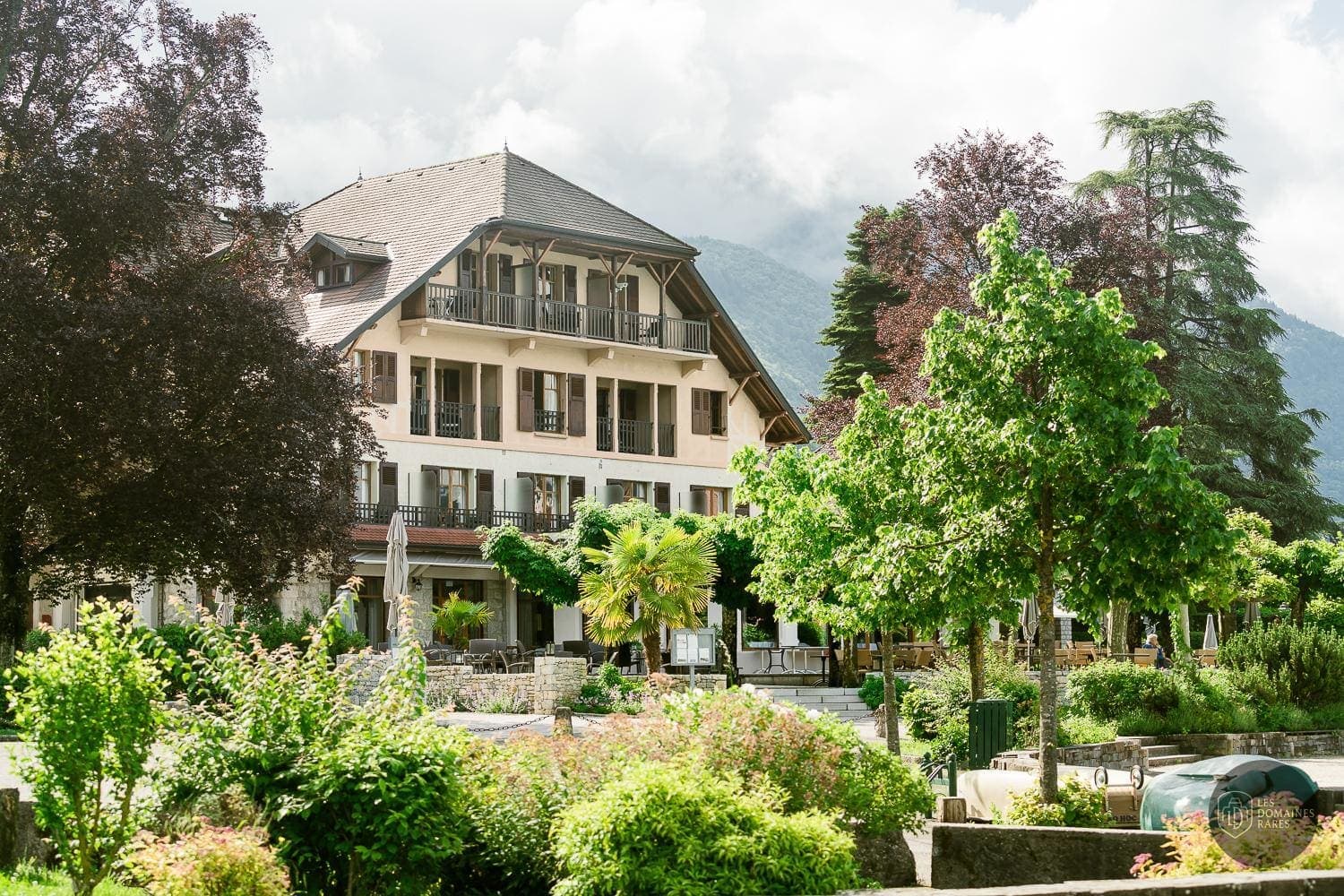 Vue extérieure de l'hôtel Le Cottage Bise à Talloires en Auvergne-Rhône-Alpes