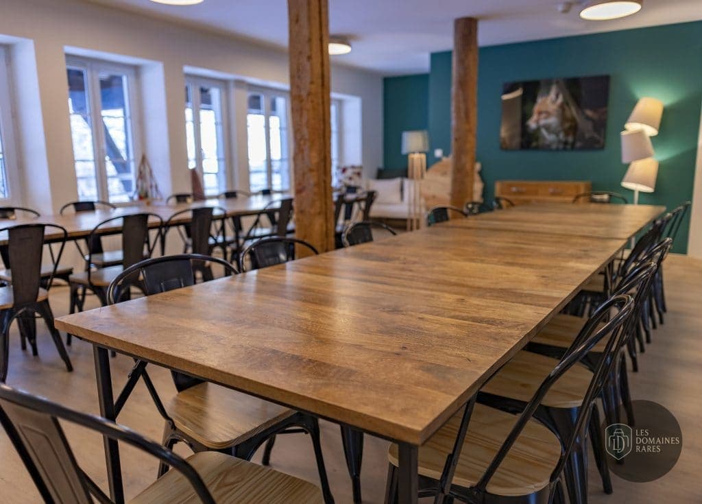 Salle de réunion 2 du lieu Le Coupet à Les en Bourgogne-Franche-Comté