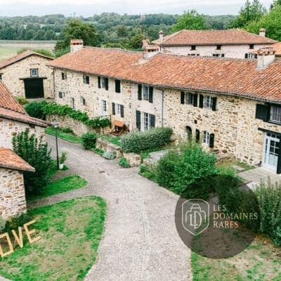 Vue extérieure du gîte Le Cruzeau en Nouvelle-Aquitaine