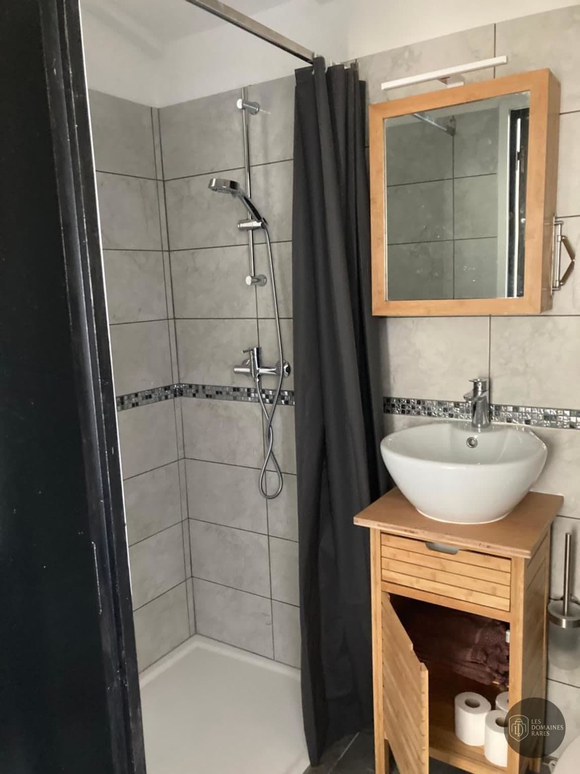 Salle de bain du lieu Le Cube à Troyes en Grand Est