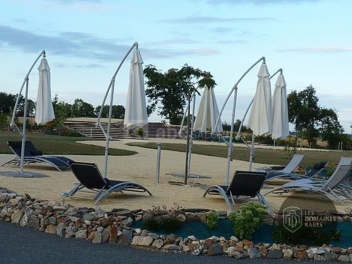 Vue extérieure du lieu Le D à 7 Faces en Pays de la Loire