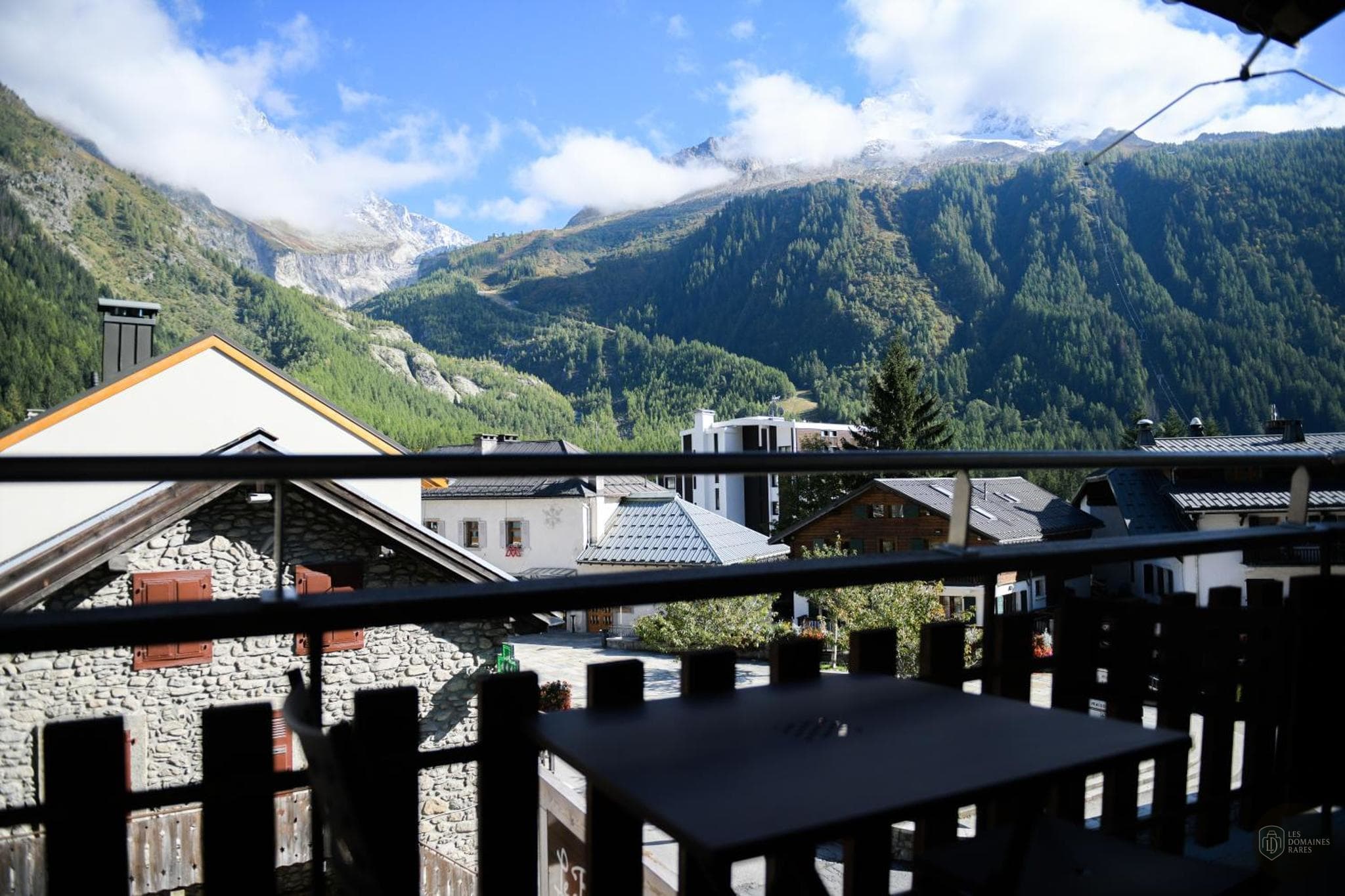 Vue extérieure du lieu Le Dahu à Parigny en Auvergne-Rhône-Alpes