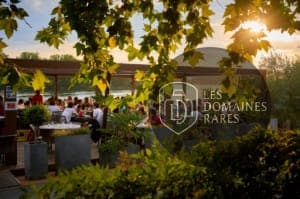 Vue extérieure du restaurant Le Djemi's en Auvergne-Rhône-Alpes