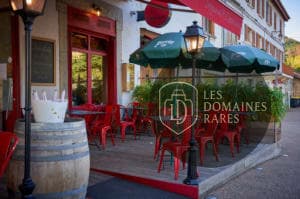Vue extérieure du restaurant Le Djemi's en Auvergne-Rhône-Alpes