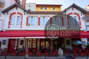 Vue extérieure du restaurant Le Djemi's en Auvergne-Rhône-Alpes
