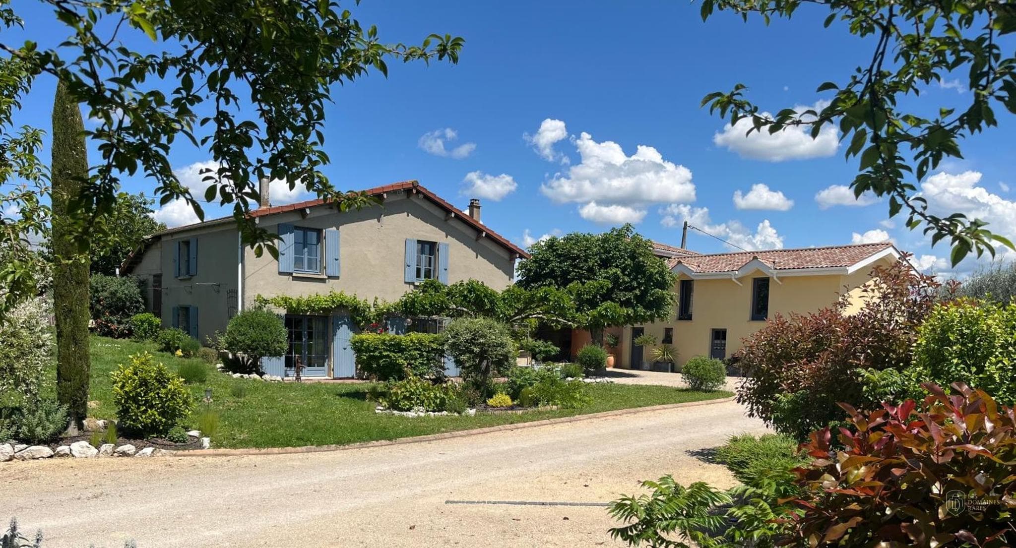 Vue extérieure du domaine Le Domaine d'Euclide à Arpajon en Île-de-France