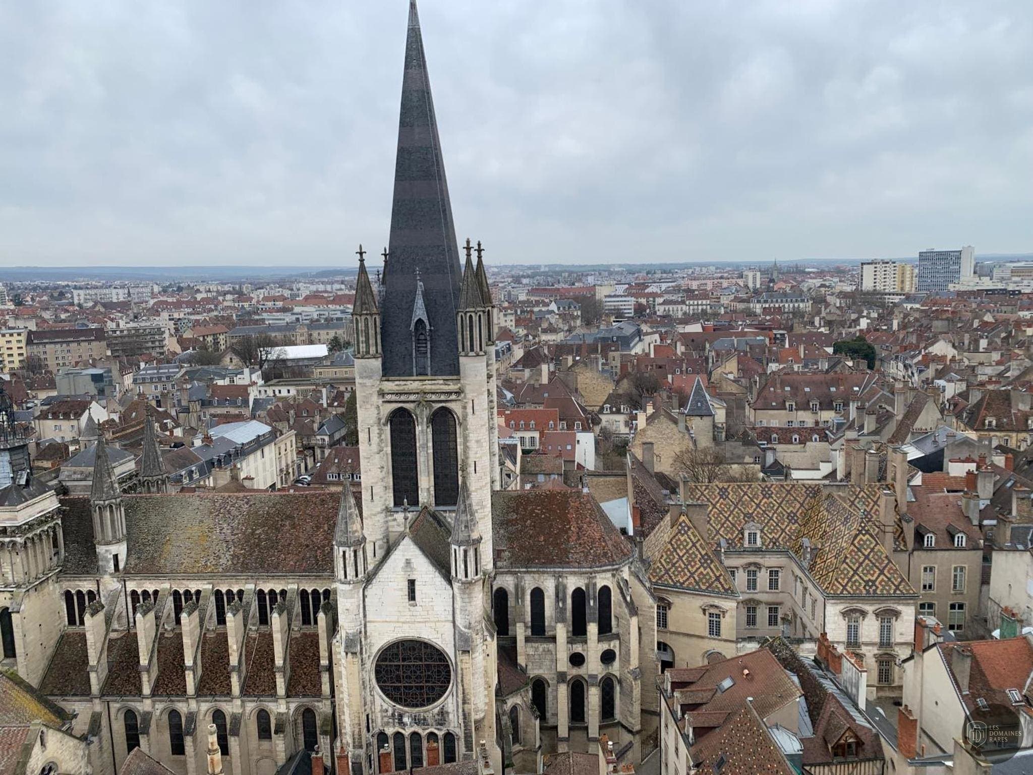 Vue extérieure de l'hôtel Le Fiacre à Quend en Hauts-de-France