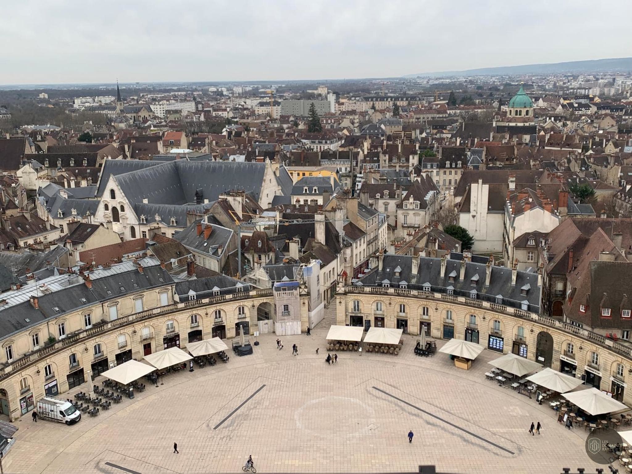 Vue extérieure de l'hôtel Le Fiacre à Quend en Hauts-de-France