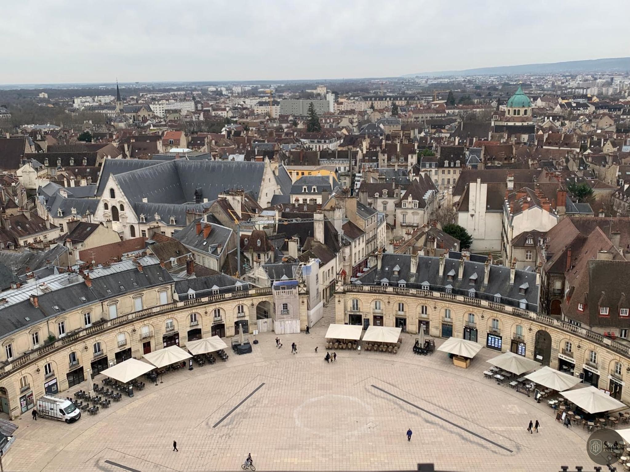 Vue extérieure de l'hôtel Le Fiacre à Quend en Hauts-de-France