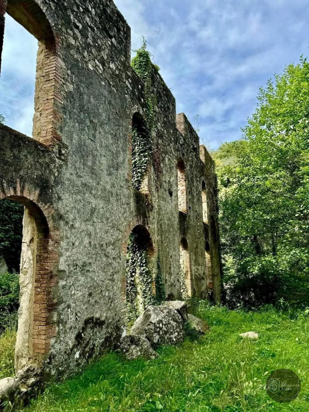 Vue du château Le Fief de Jade à Le en Normandie