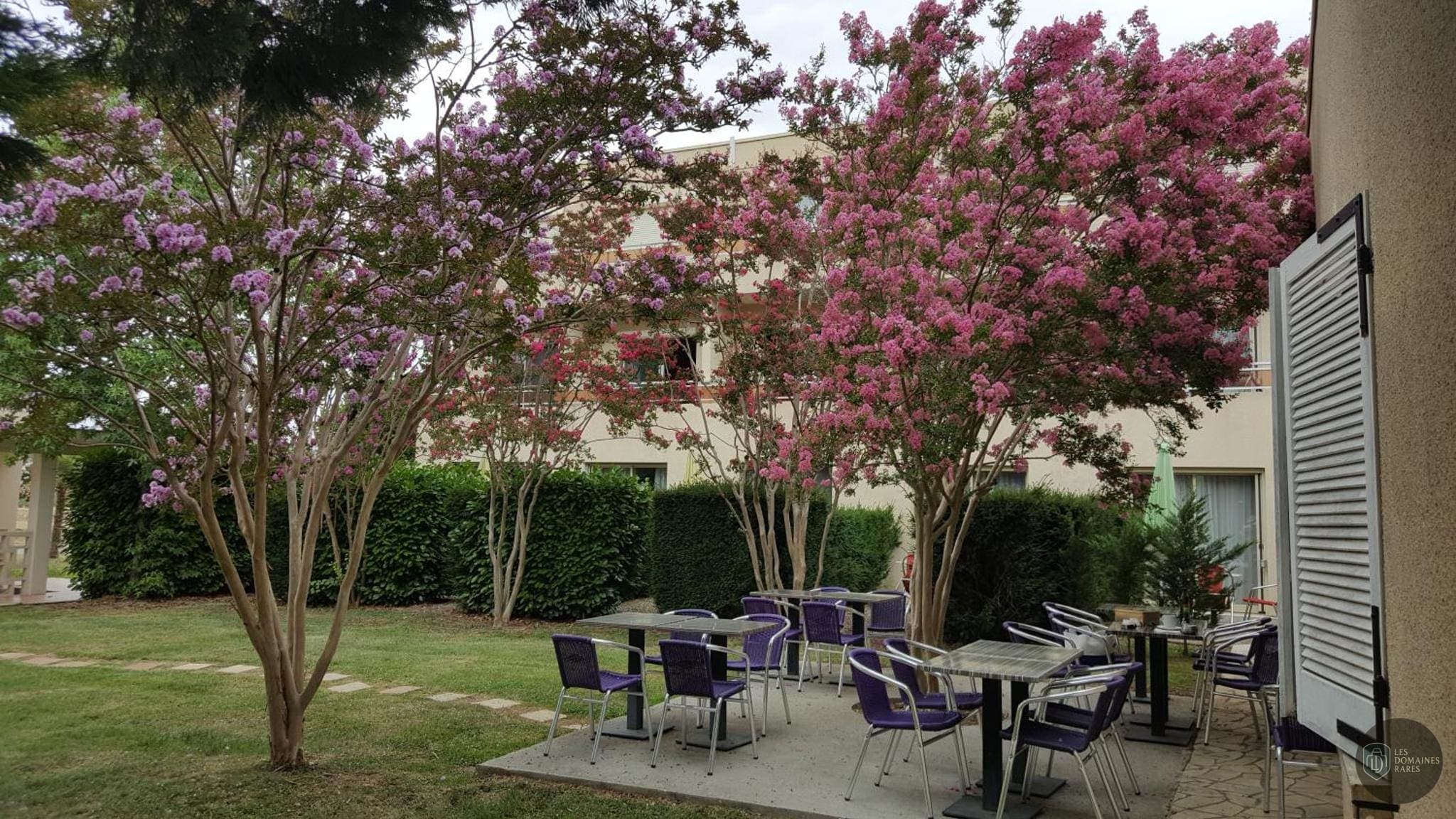 Vue extérieure de l'hôtel Le Fleurance à Fleurance en Occitanie