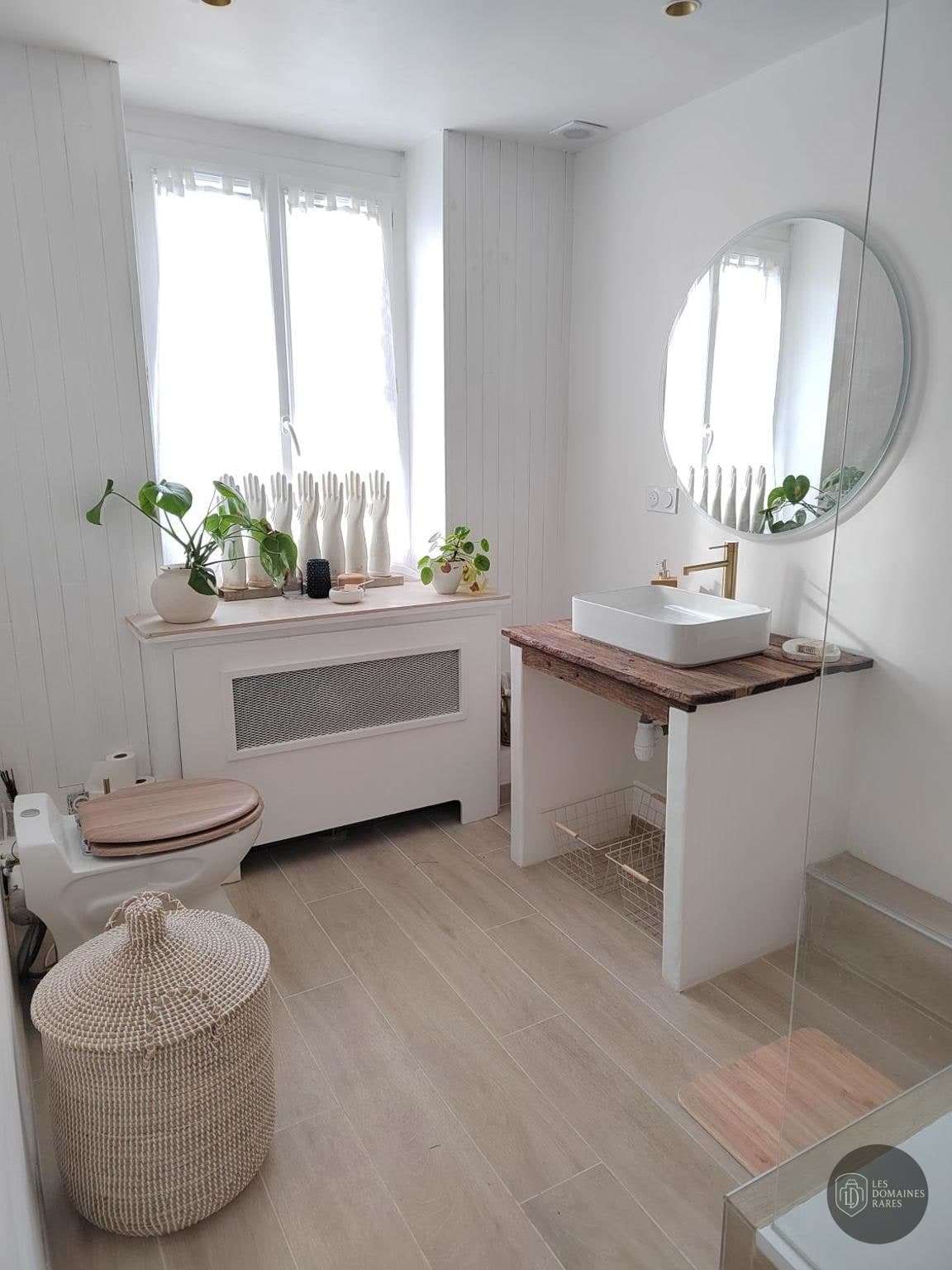 Salle de bain du lieu Le Flow à Paris en Île-de-France