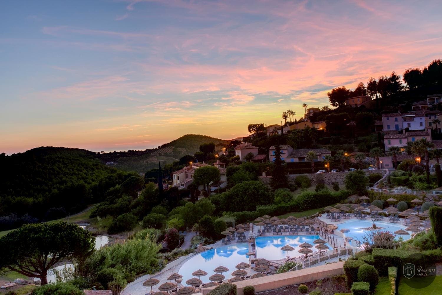 Vue extérieure de l'hôtel Le Fregate Provence en Provence-Alpes-Côte d'Azur