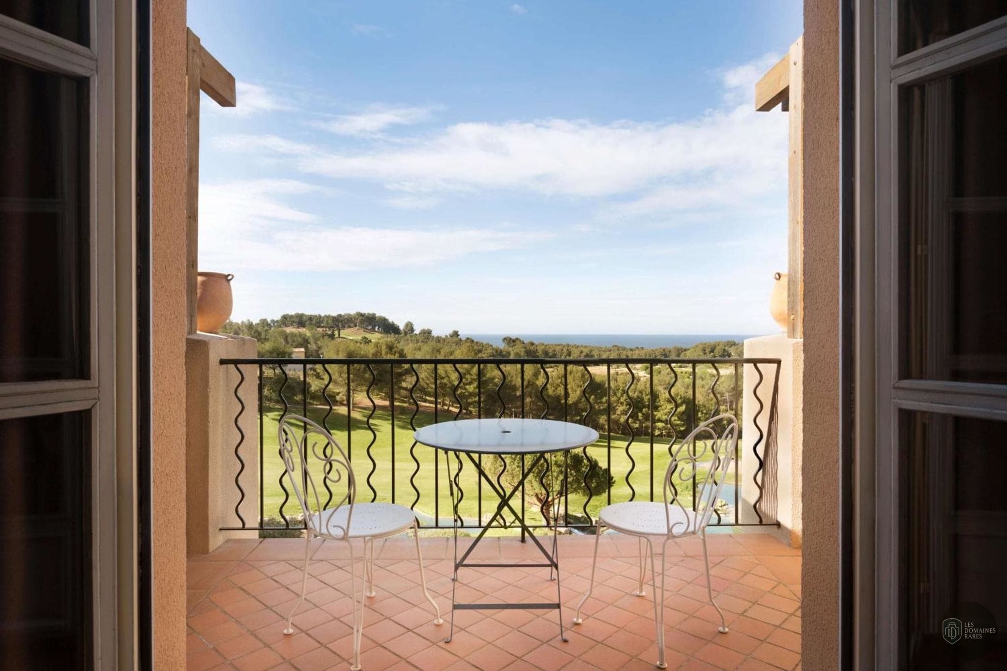 Vue extérieure de l'hôtel Le Fregate Provence en Provence-Alpes-Côte d'Azur